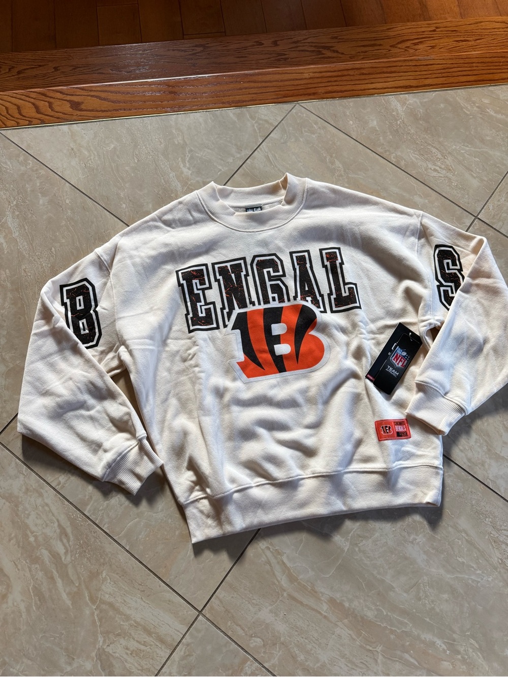 NFL Cincinnati Bengals Crewneck Sweatshirt with Orange & Black Logo sz M